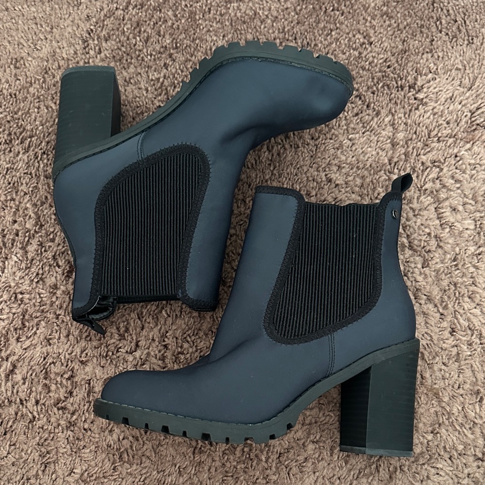 Simply Vera Vera Wang Black Heeled Boots